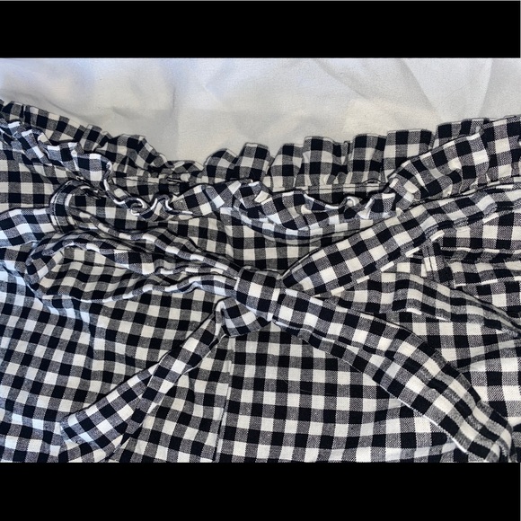 High Waisted Gingham Bow Tie Shorties - Picture 4 of 6